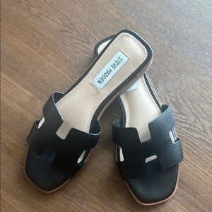 Steve Madden Black Minimalist Slide Sandals